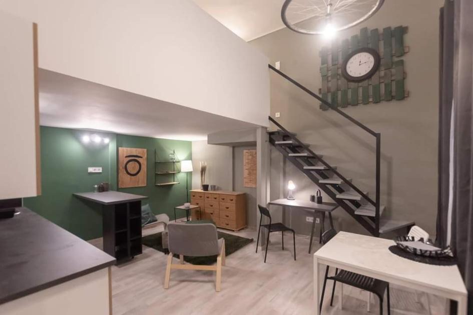 Central Stay Gozsdu Budapest Extérieur photo