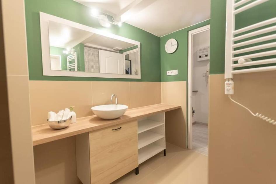 Central Stay Gozsdu Budapest Extérieur photo
